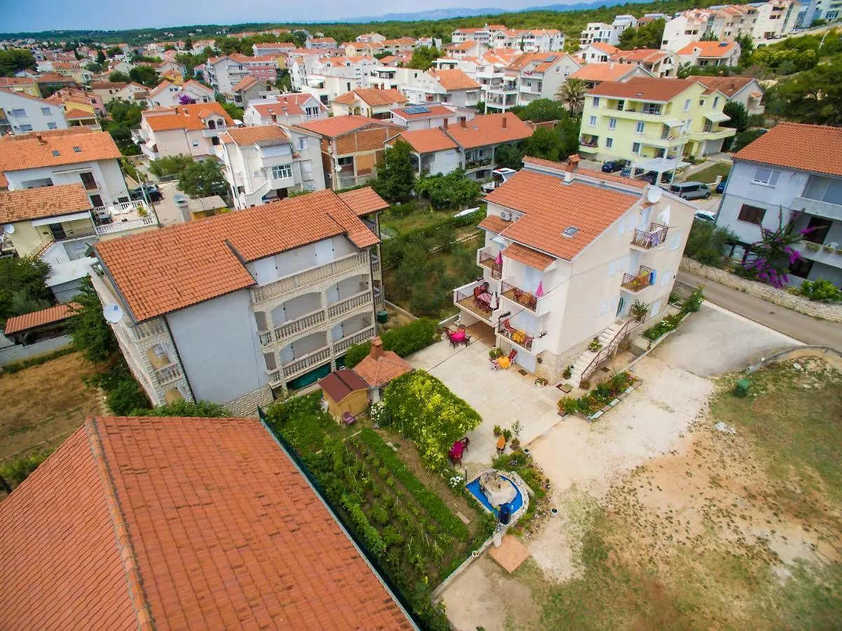 Gasthuis Apartmani Eda Zadar Kroatië