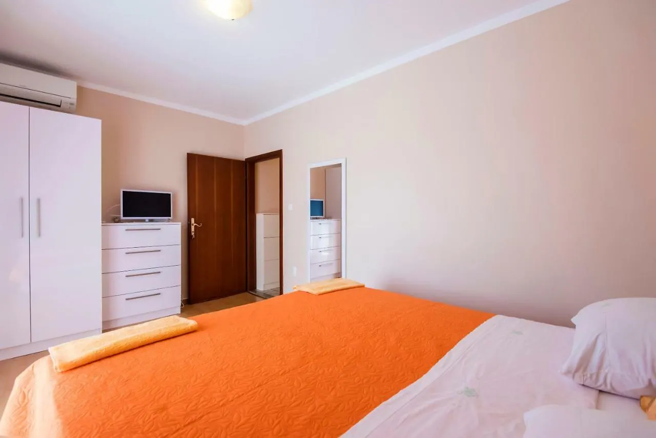 Affittacamere Apartmani Eda Zara Croazia